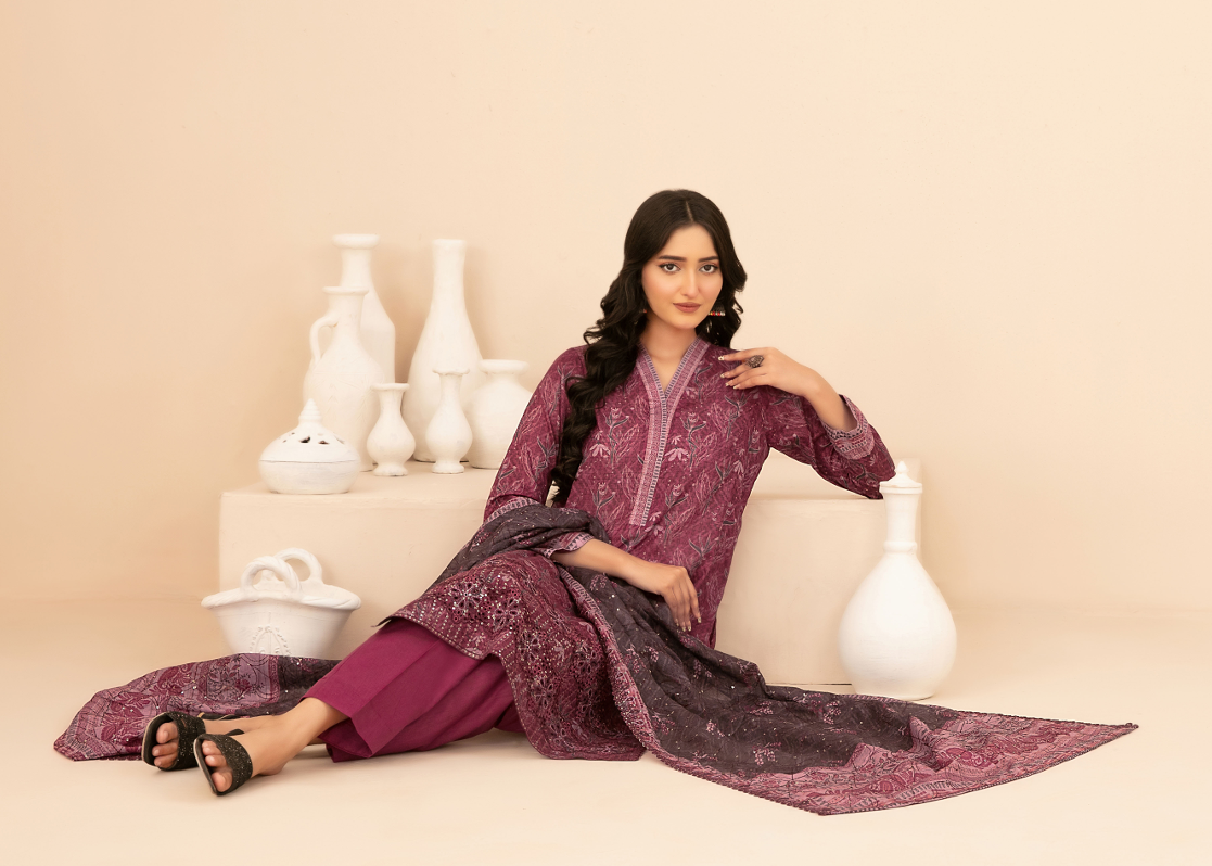 UNSTICHED RUMEHA CATALOGUE MAGENTA