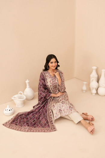 UNSTICHED RUMEHA CATALOGUE BEIGE